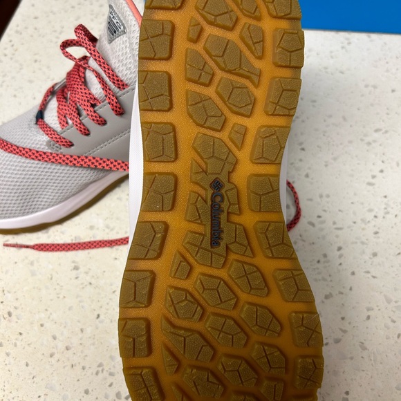 Tan/cream/pink/white - Picture 3 of 4